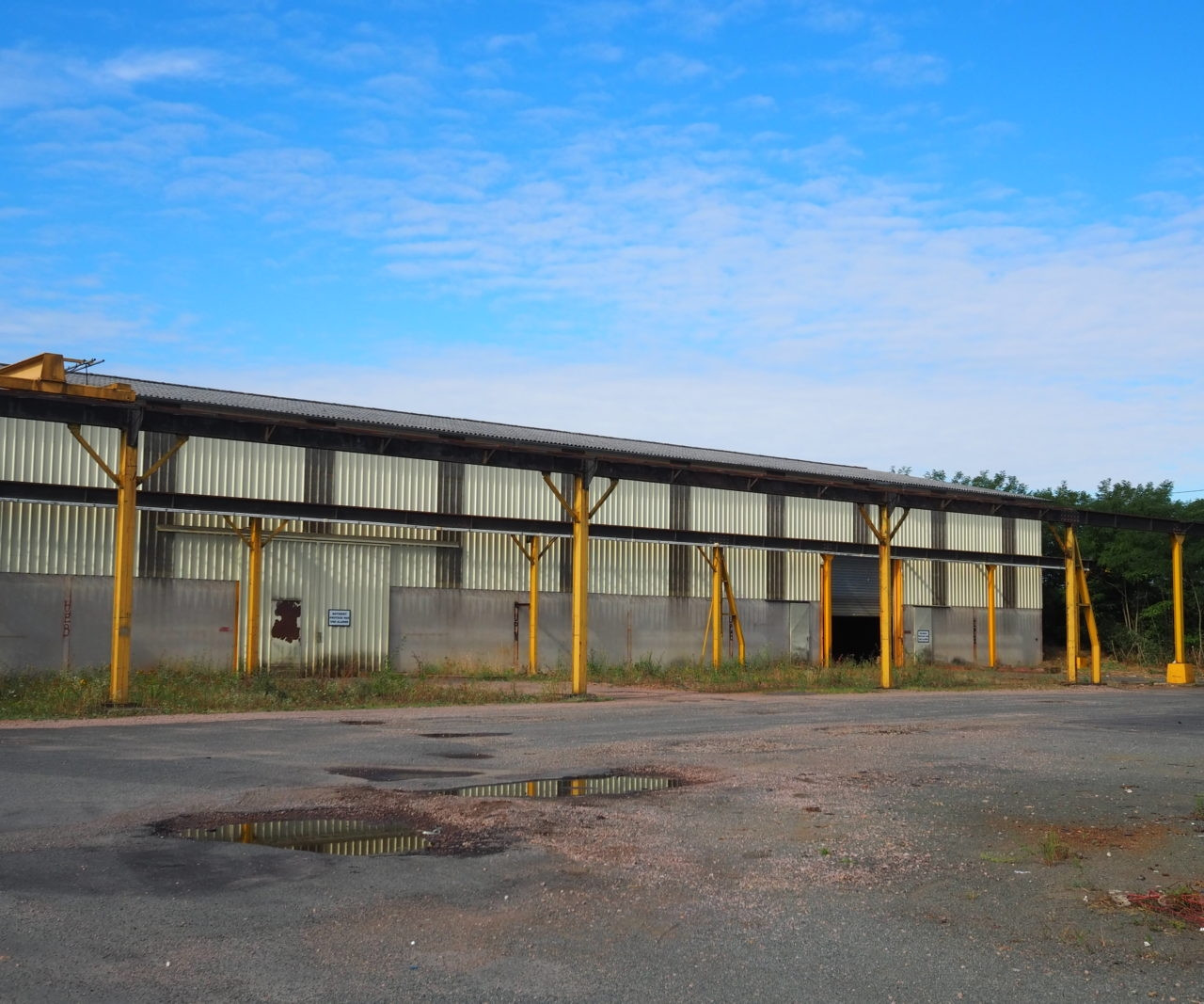 
                                                Location
                                                 Location d'un entrepôt d'une surface de 1 100 m² - Sud Bourgogne