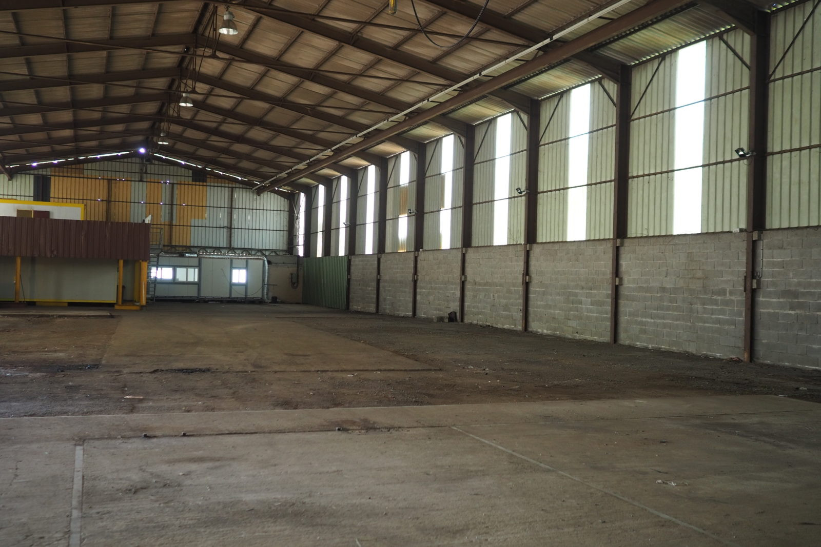 
                                                Location
                                                 Location d'un entrepôt d'une surface de 1 100 m² – Sud Bourgogne
