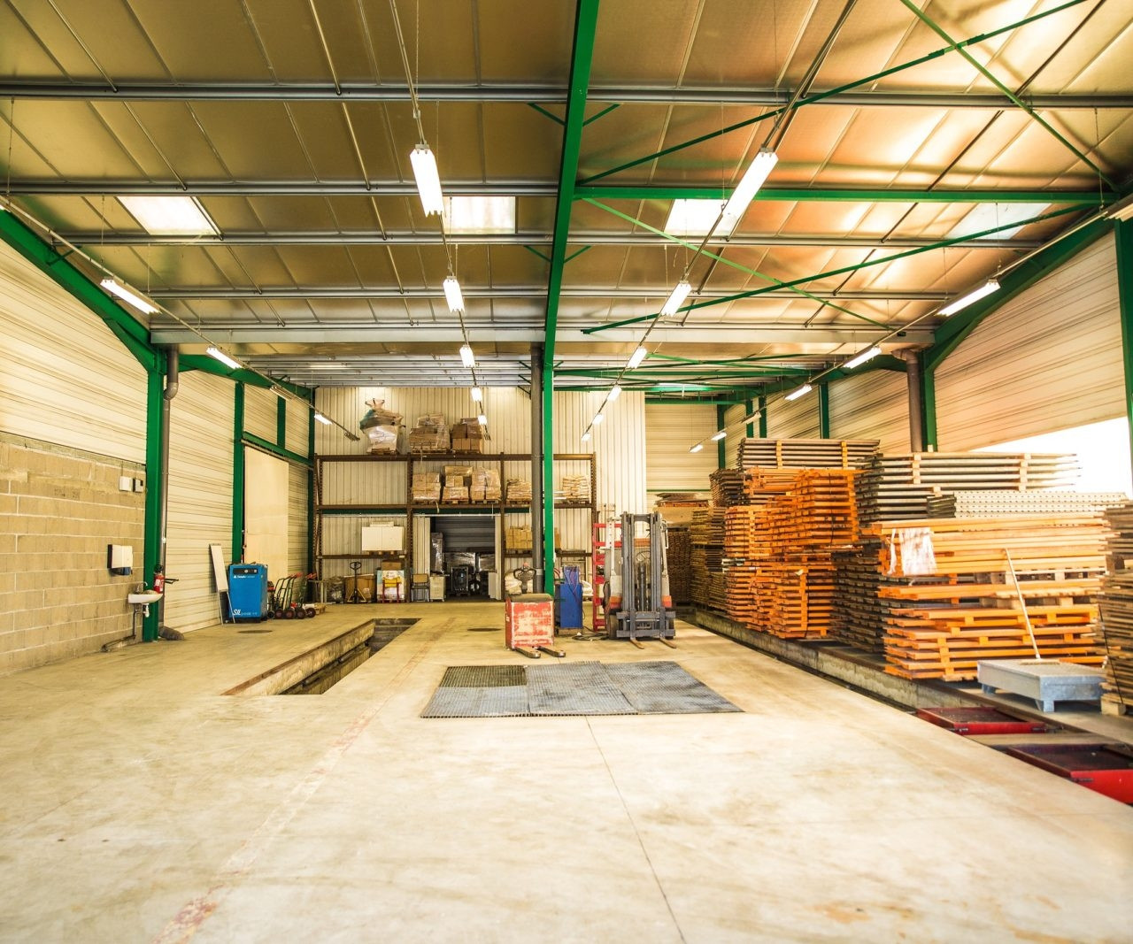 
                                                Location
                                                 Location d'un entrepôt d'une surface de 3 000 m² proche de Bourges