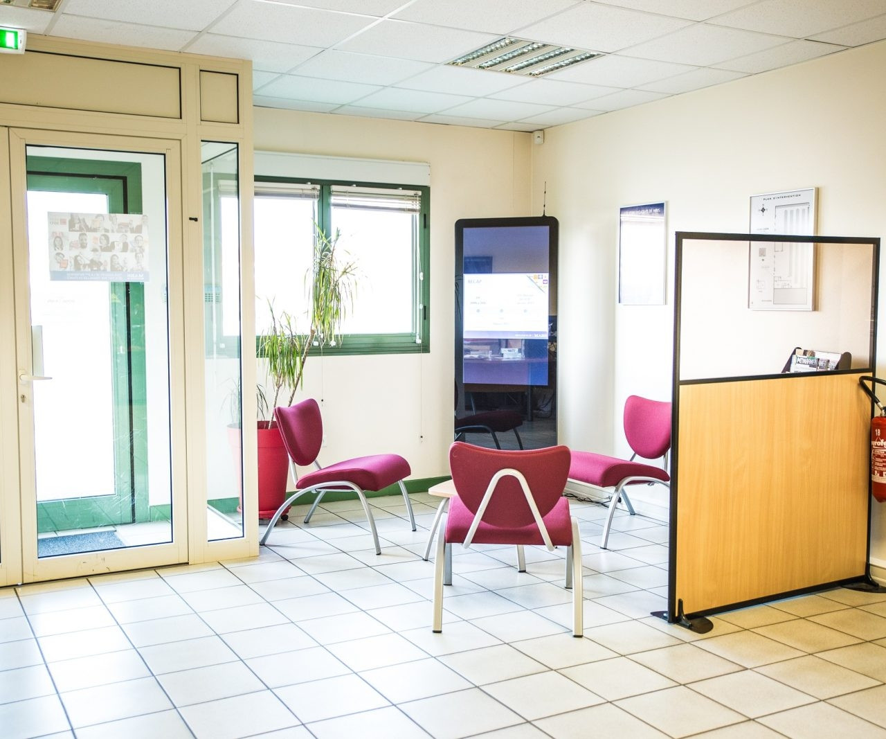 
                                                Location
                                                 Location d'un entrepôt d'une surface de 3 000 m² proche de Bourges