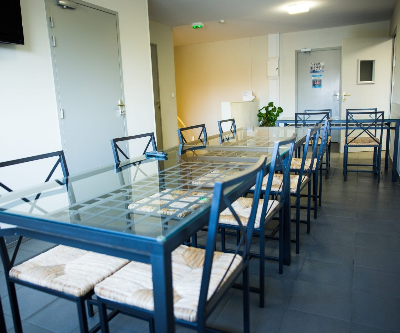 
                                                Location
                                                 Location d'un entrepôt d'une surface de 3 000 m² proche de Bourges