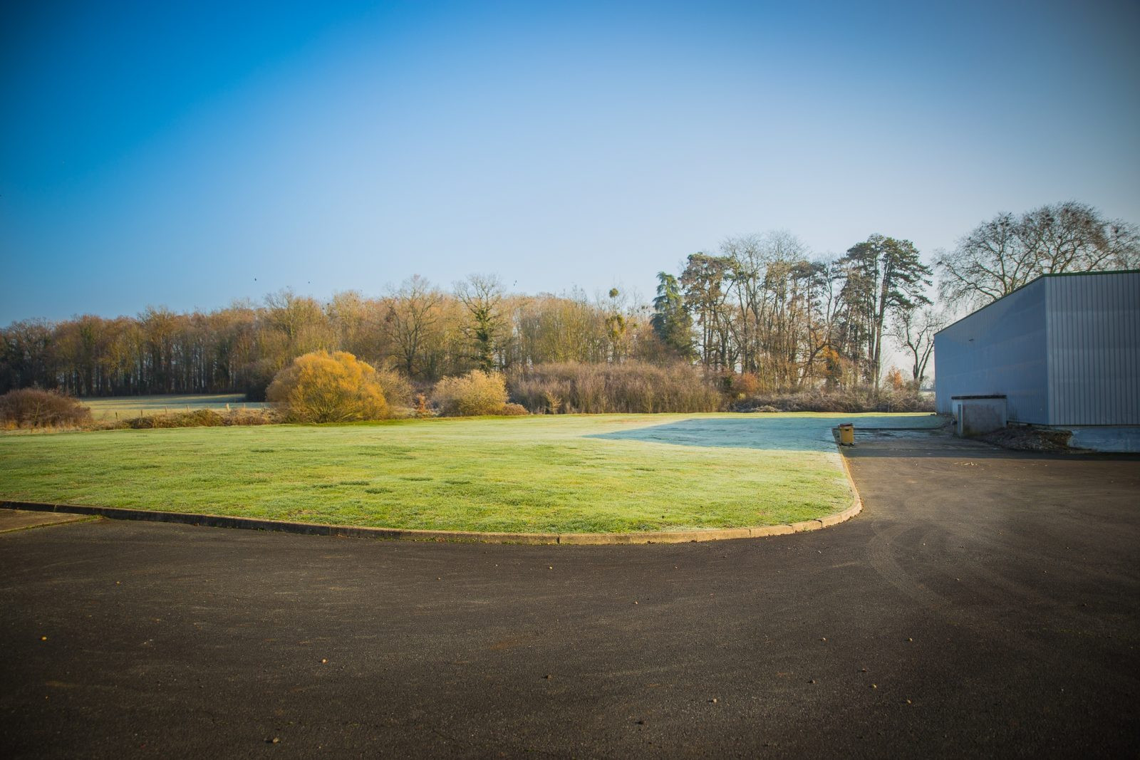 
                                                Location
                                                 Location d'un entrepôt d'une surface de 3 000 m² proche de Bourges