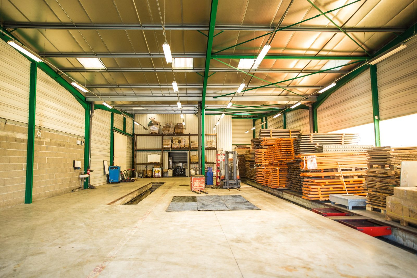 
                                                Location
                                                 Location d'un entrepôt d'une surface de 3 000 m² proche de Bourges