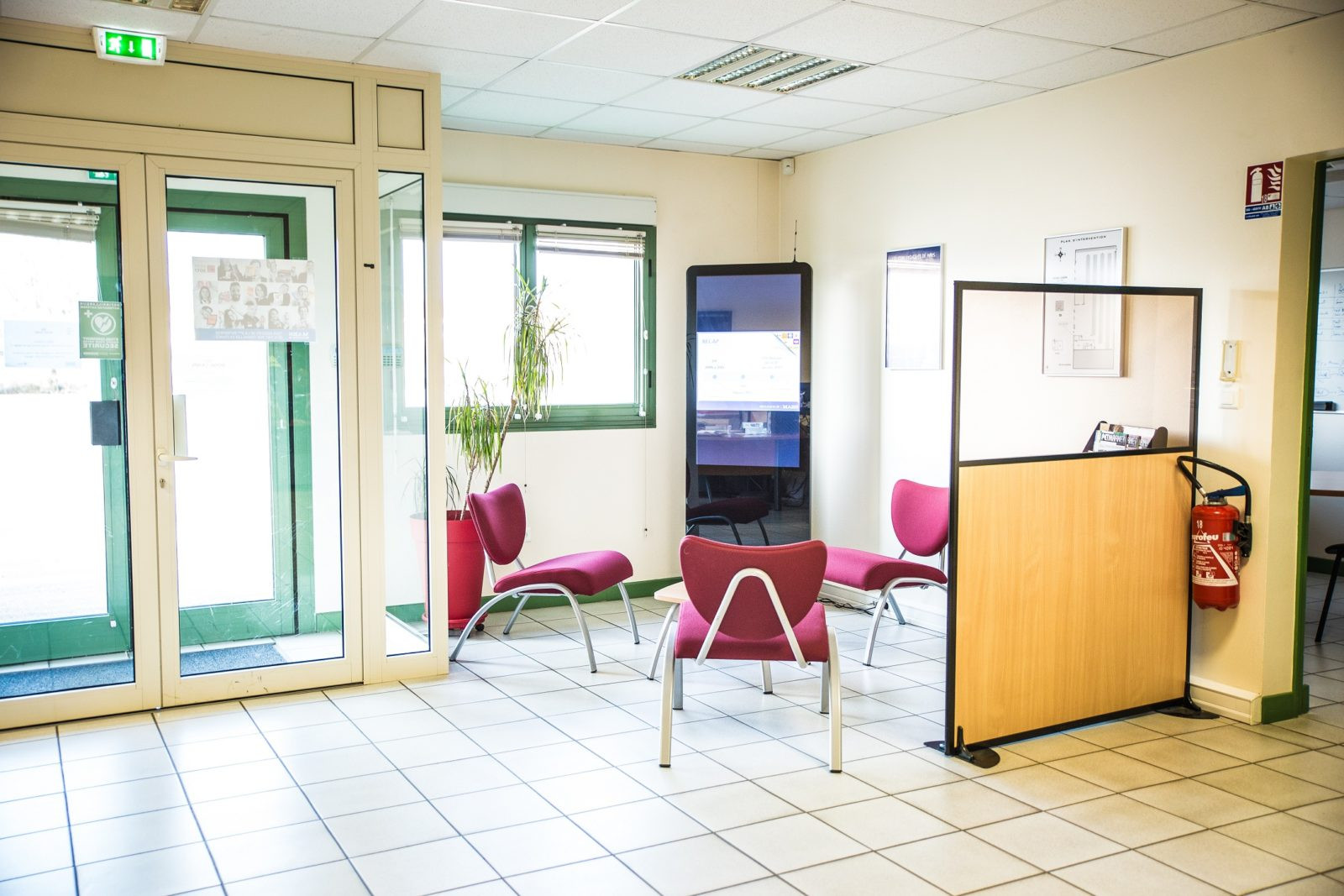 
                                                Location
                                                 Location d'un entrepôt d'une surface de 3 000 m² proche de Bourges