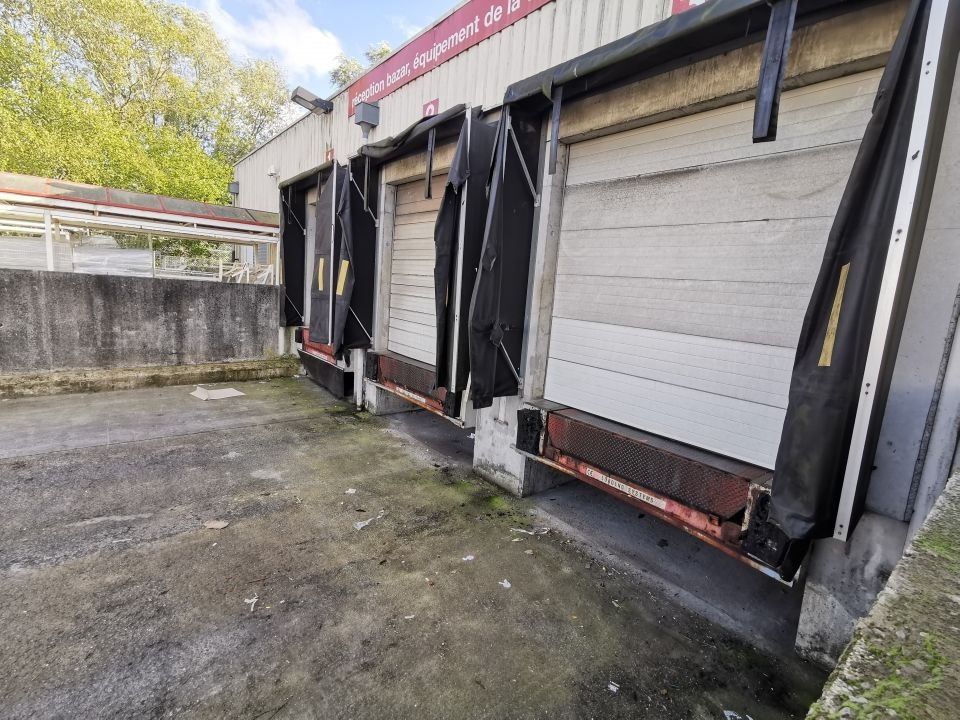 
                                                Location
                                                 Location d'un entrepôt d'une surface de 700 m² proche de Lille