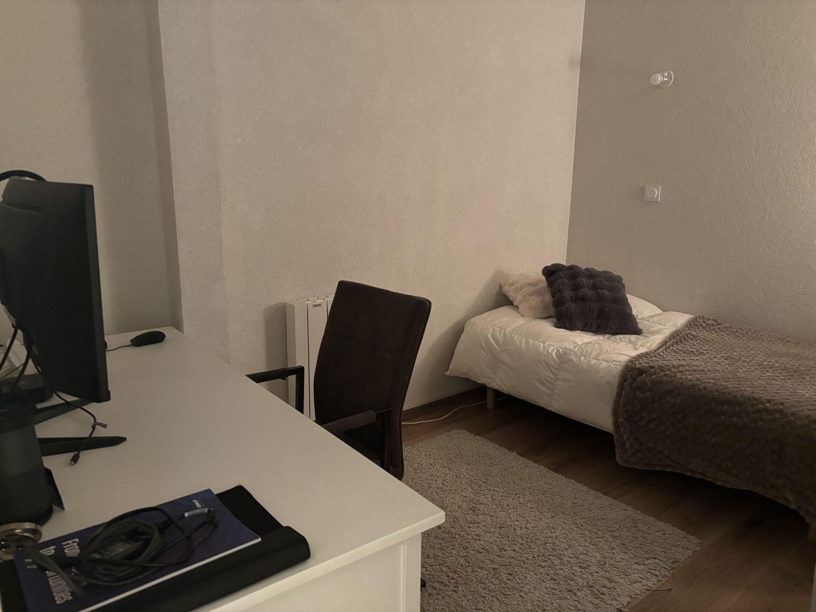 
                                                Location
                                                 Location Duplex Meublé
