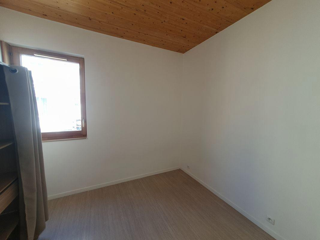 
                                                Location
                                                 Location duplex vue sur canal