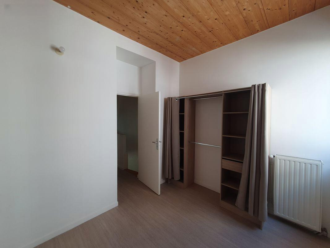 
                                                Location
                                                 Location duplex vue sur canal