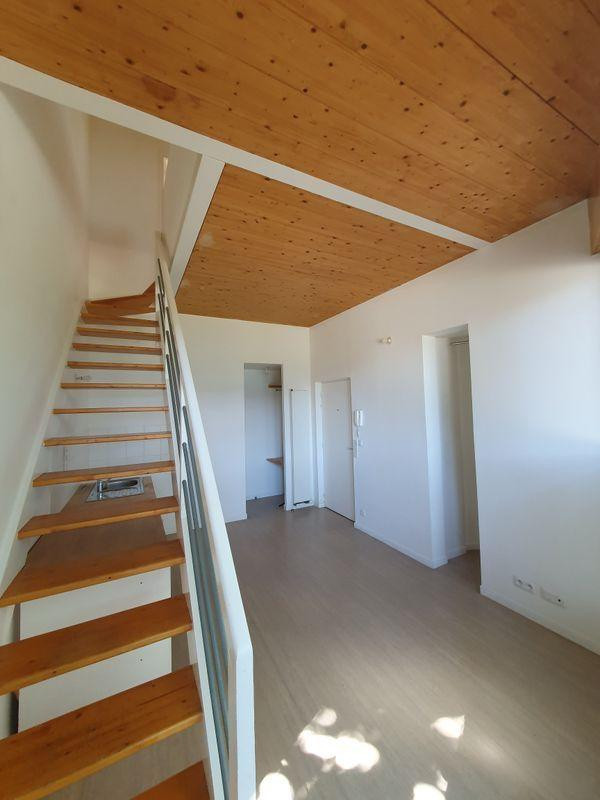 
                                                Location
                                                 Location duplex vue sur canal