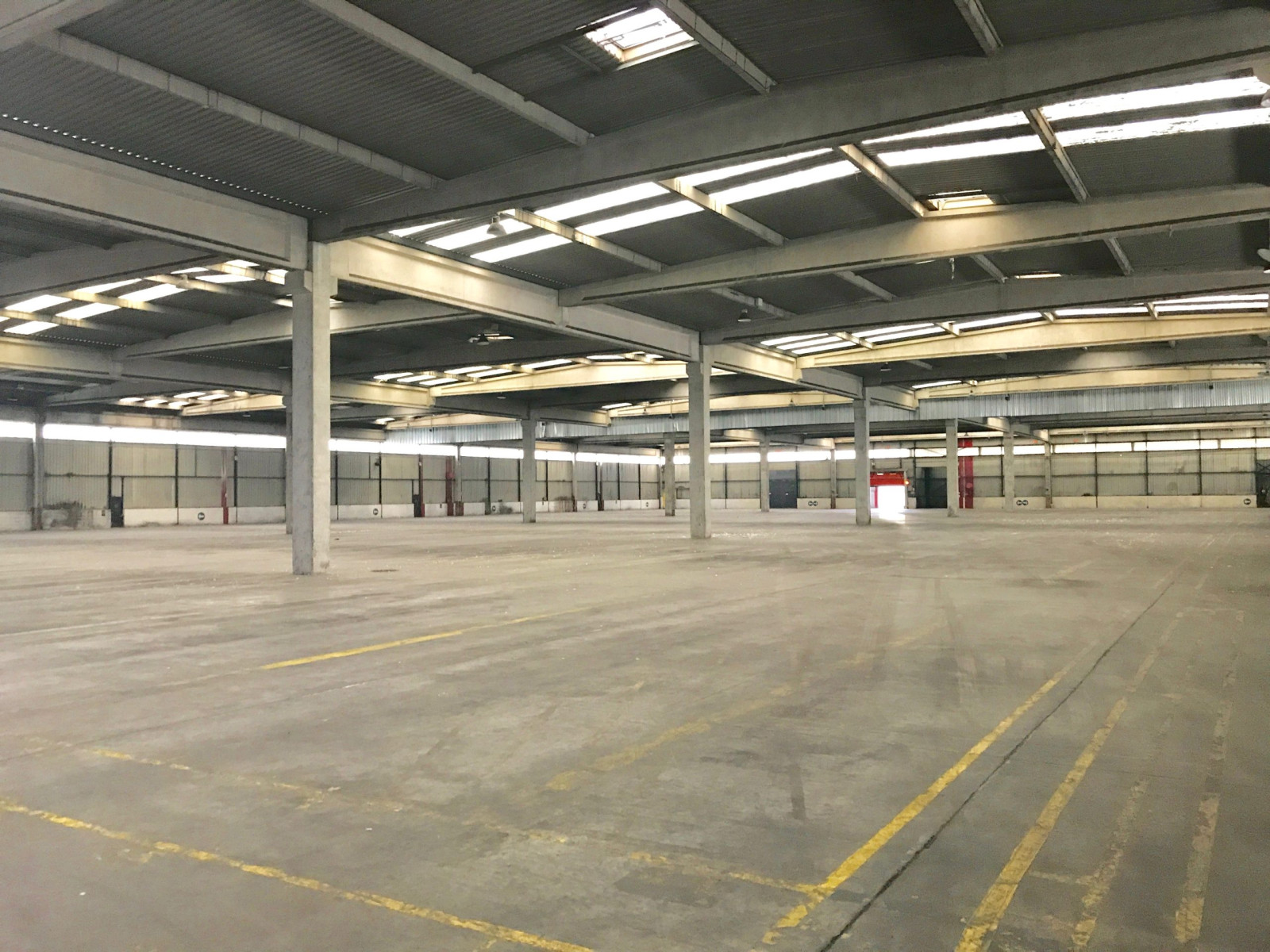 
                                                Location
                                                 Location entrepôt Amiens – 11 000 m²