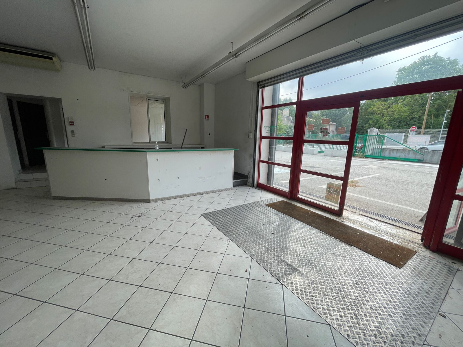 
                                                Location
                                                 Location Entrepôts / Locaux d’activités Bouc-Bel-Air 13320
