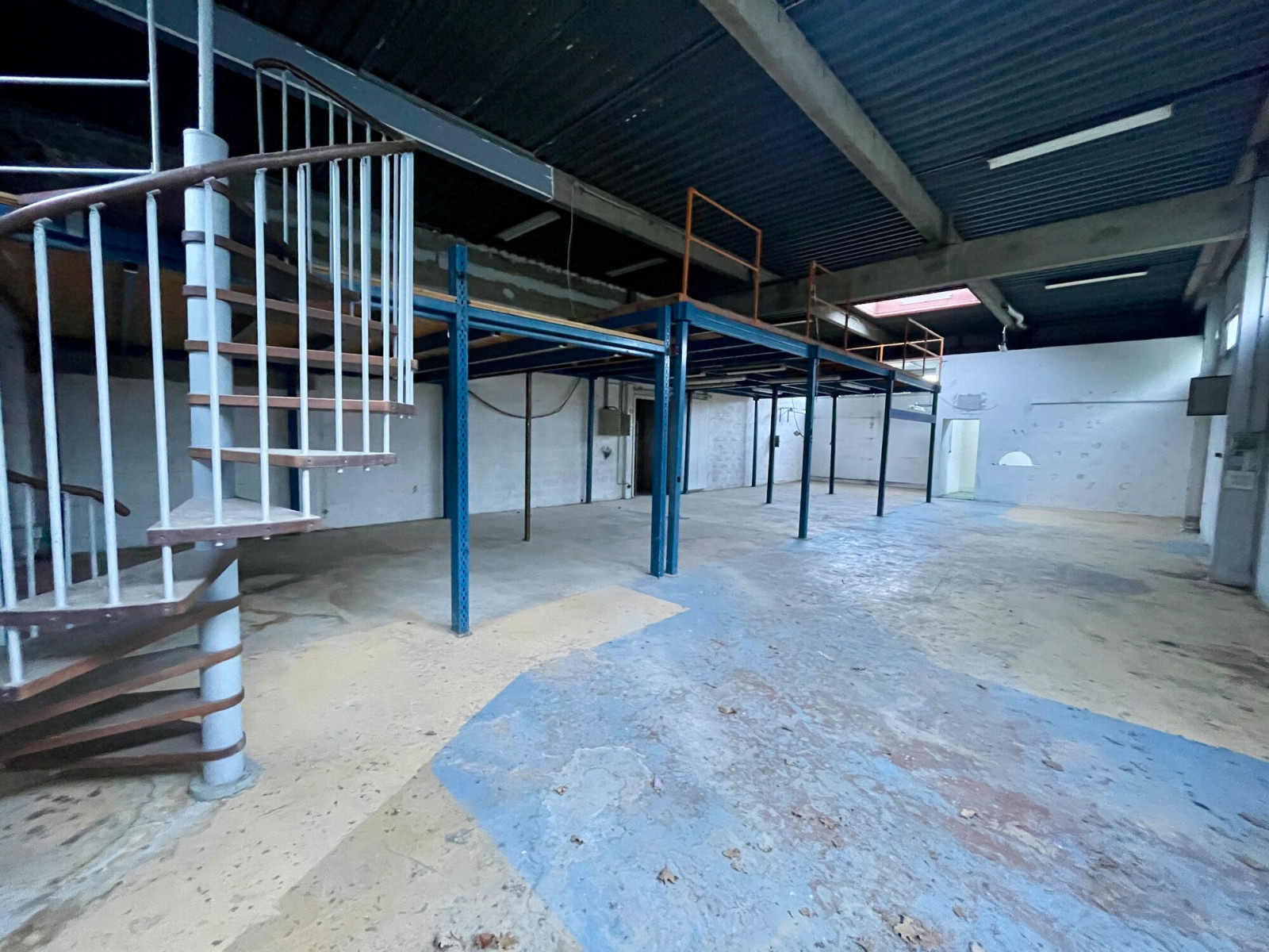 
                                                Location
                                                 Location Entrepôts / Locaux d’activités Gémenos 13420