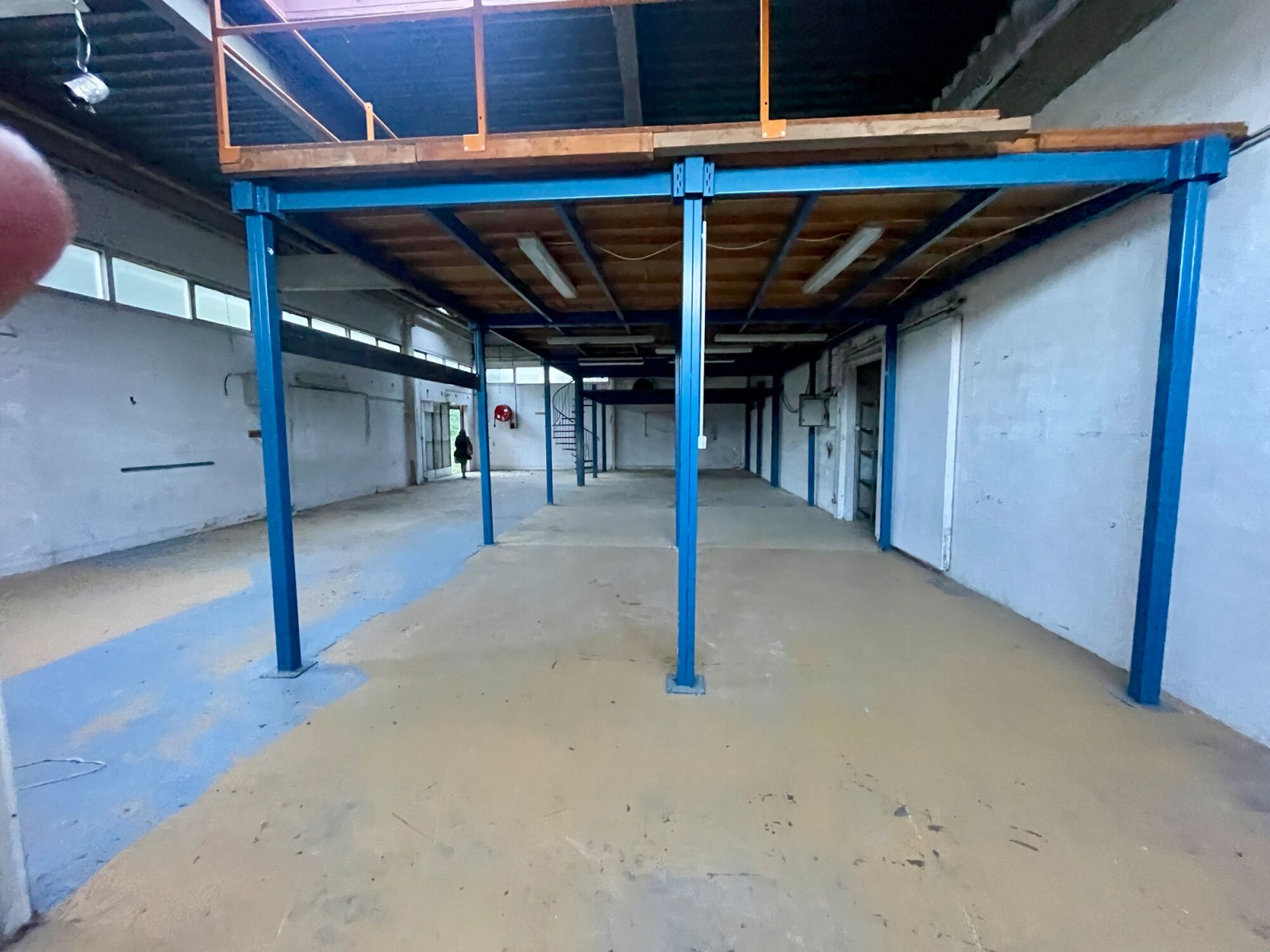 
                                                Location
                                                 Location Entrepôts / Locaux d’activités Gémenos 13420