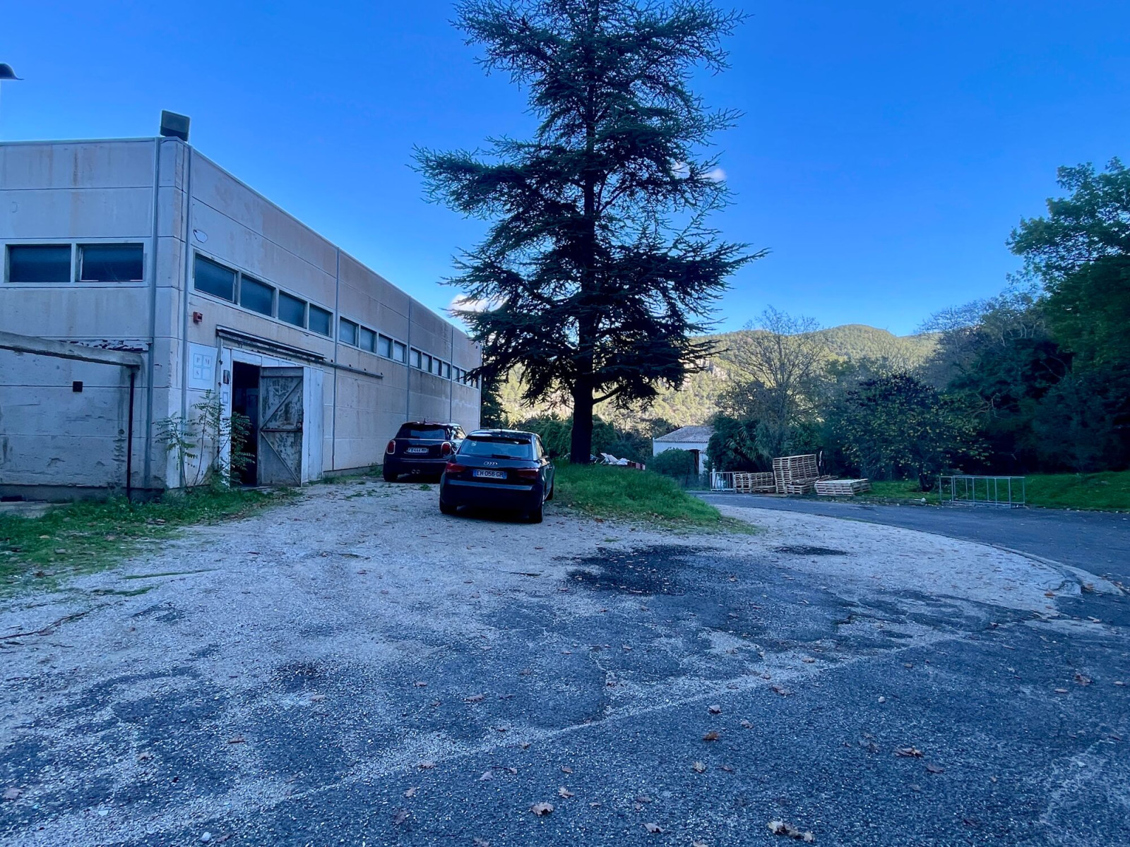
                                                Location
                                                 Location Entrepôts / Locaux d’activités Gémenos 13420