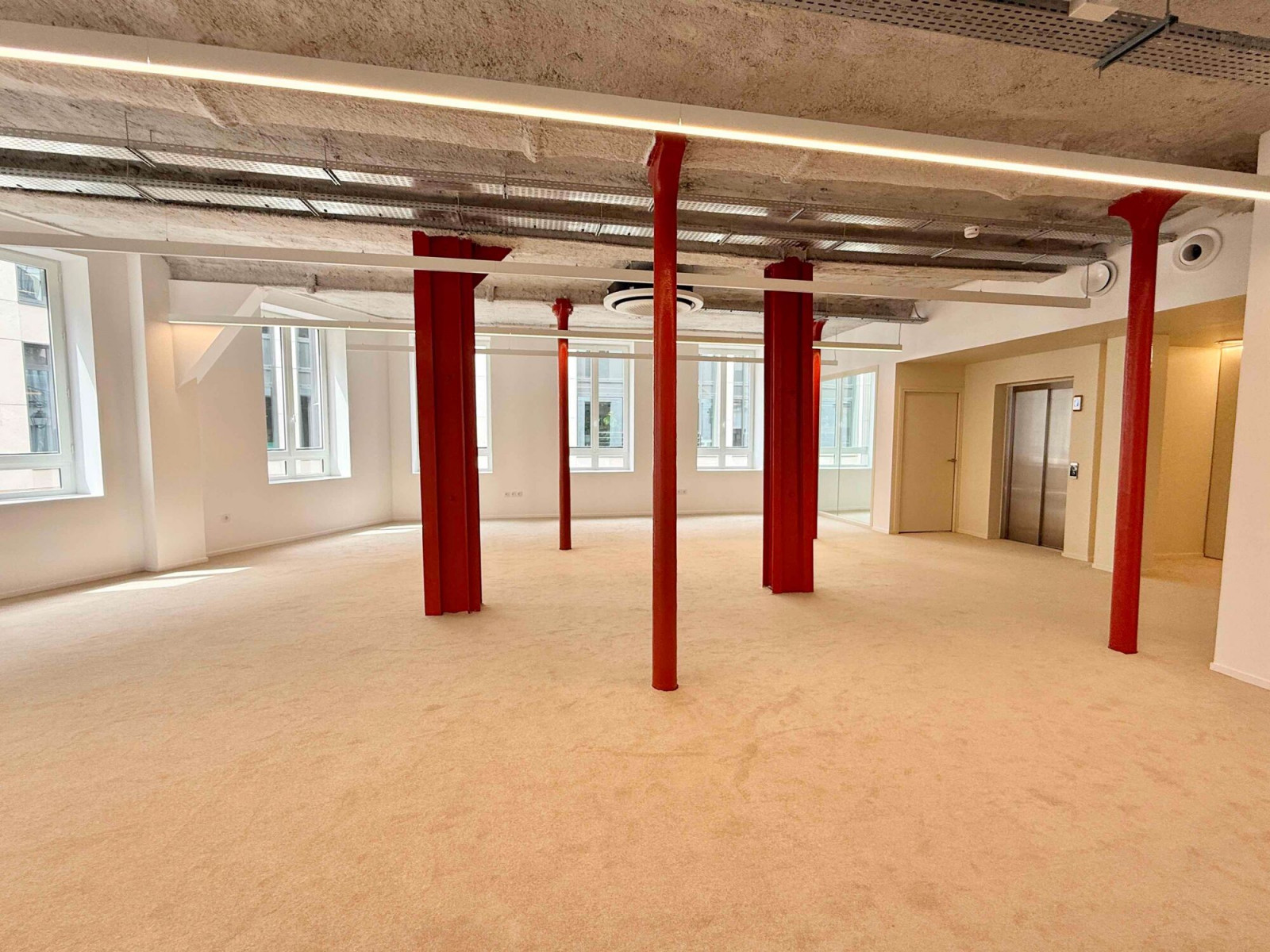 
                                                Location
                                                 Location et vente Bureaux Paris 75002
