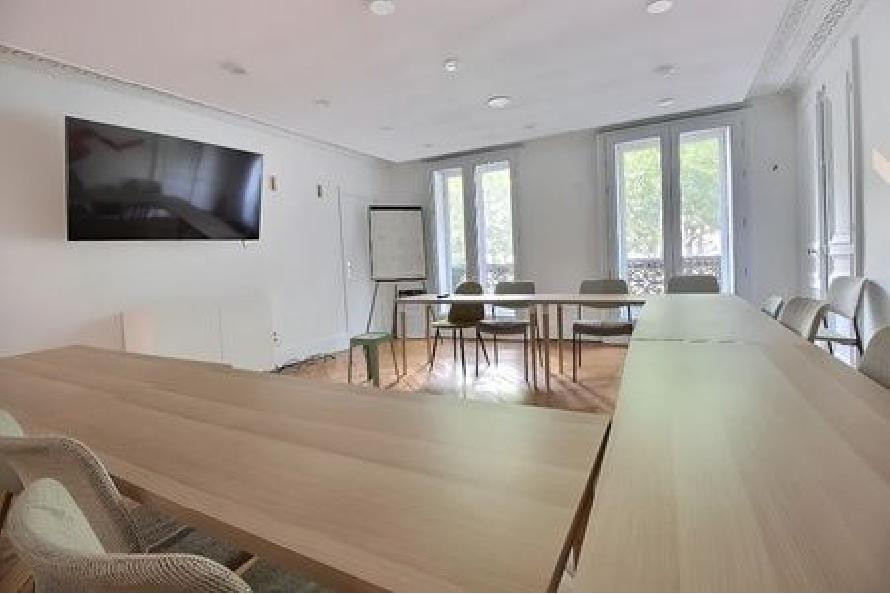 
                                                Location
                                                 Location et vente Bureaux Paris 75003