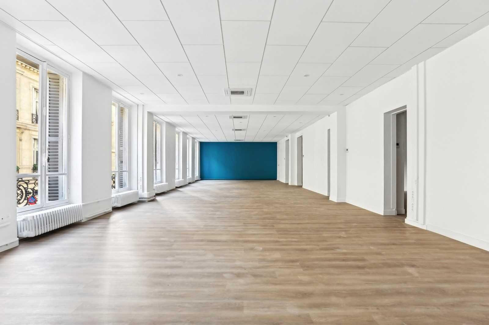 
                                                Location
                                                 Location et vente Bureaux Paris 75008
