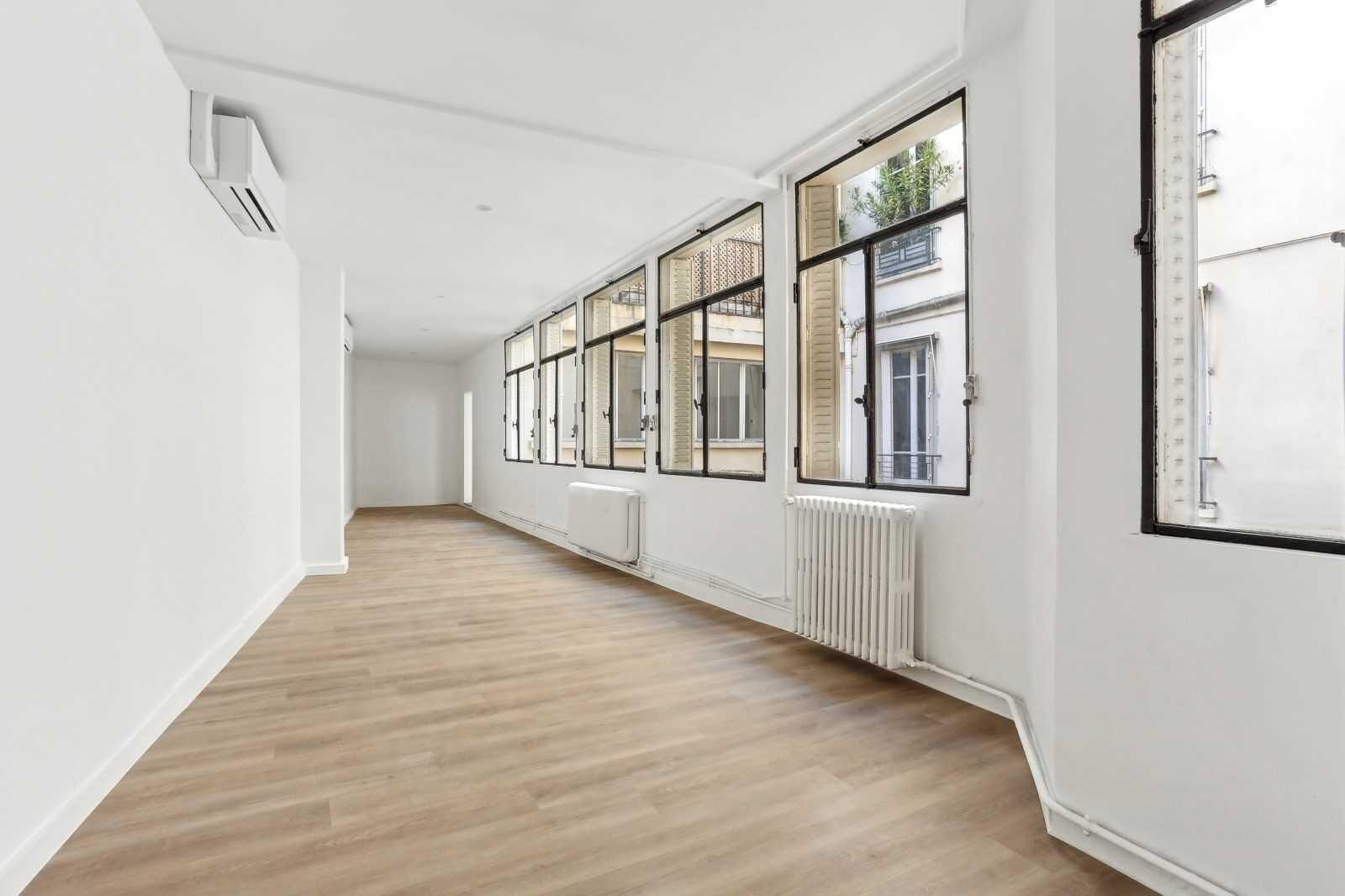 
                                                Location
                                                 Location et vente Bureaux Paris 75008