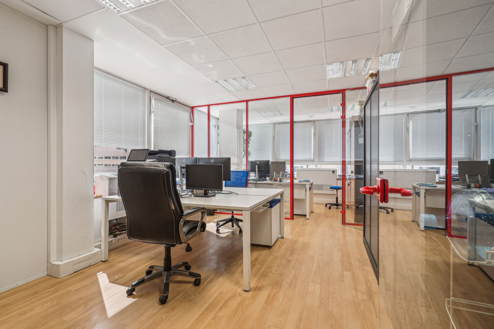 
                                                Location
                                                 Location et vente Bureaux Paris 75010