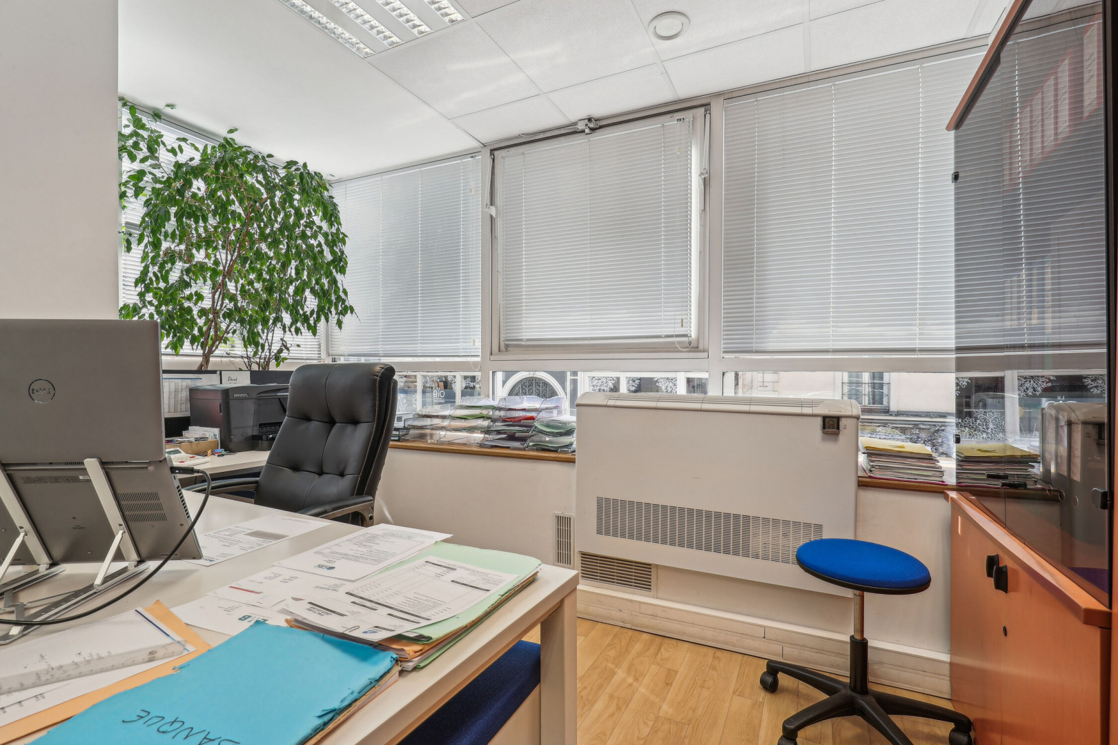 
                                                Location
                                                 Location et vente Bureaux Paris 75010