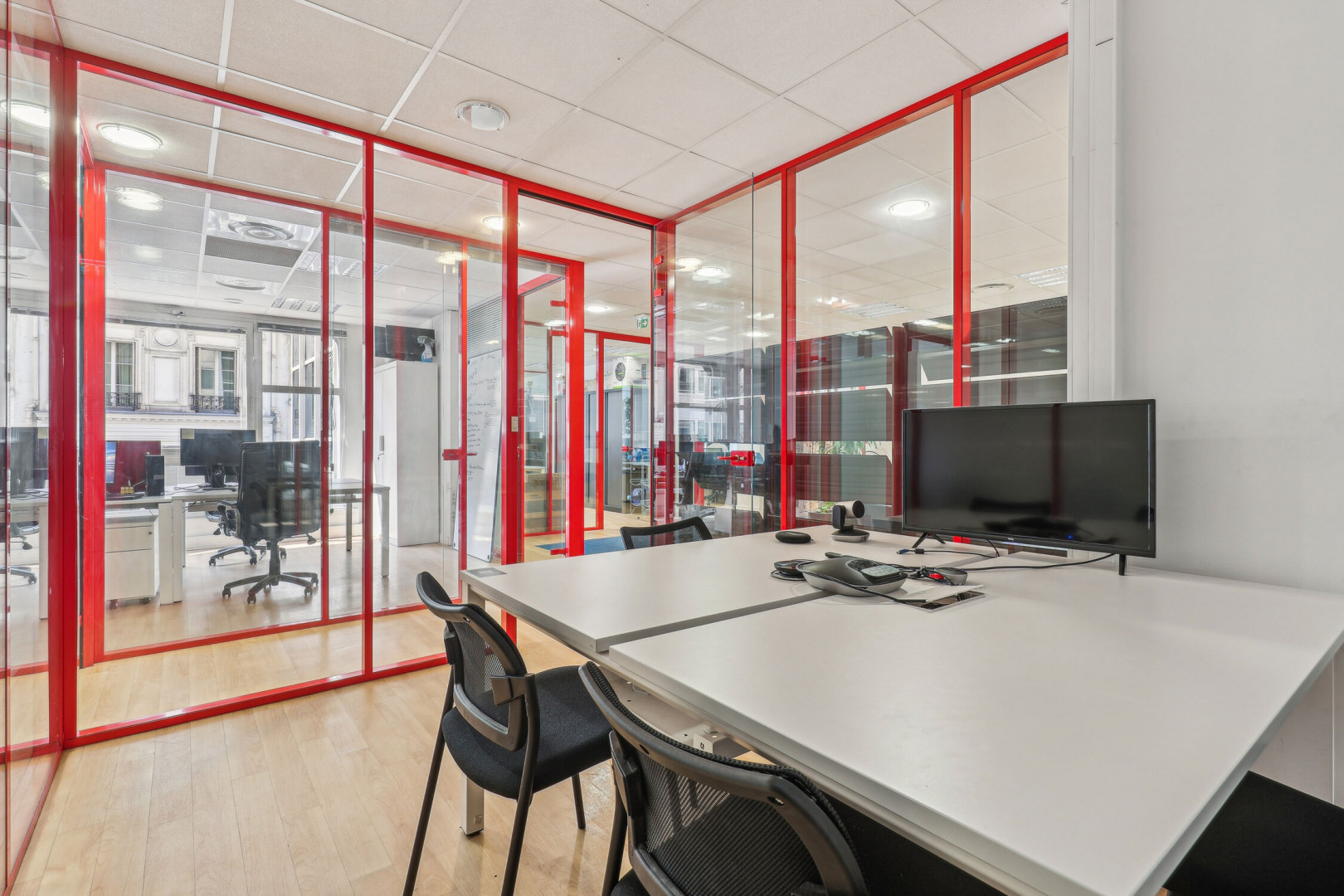 
                                                Location
                                                 Location et vente Bureaux Paris 75010
