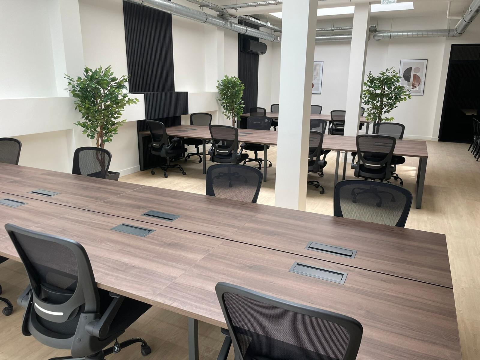 
                                                Location
                                                 Location et vente Bureaux Paris 75012