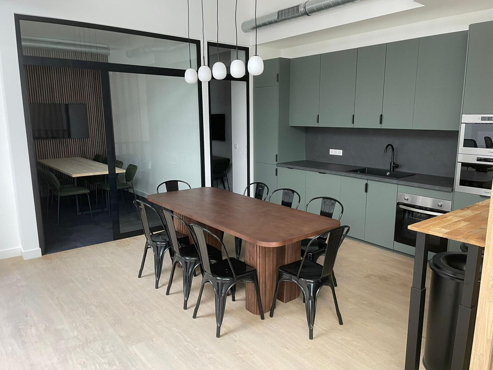 
                                                Location
                                                 Location et vente Bureaux Paris 75012