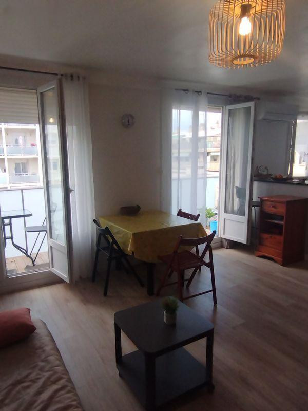 
                                                Location
                                                 Location Grand et Beau Studio aux Catalans