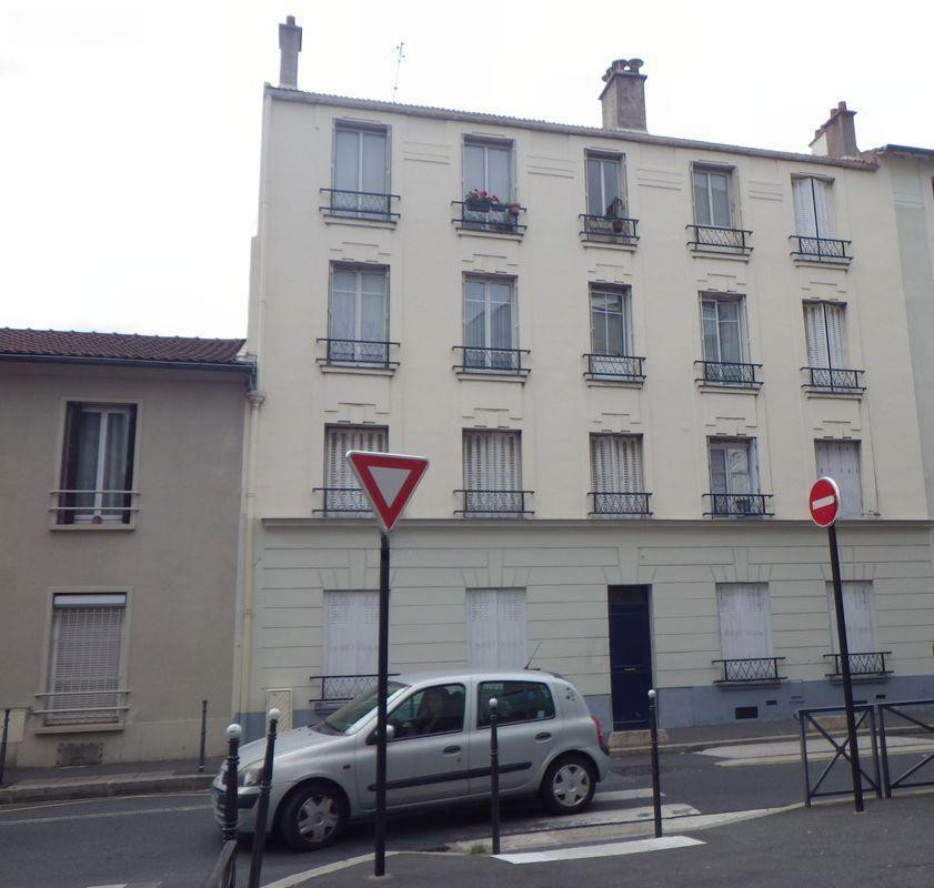 
                                                Location
                                                 Location Ivry studio