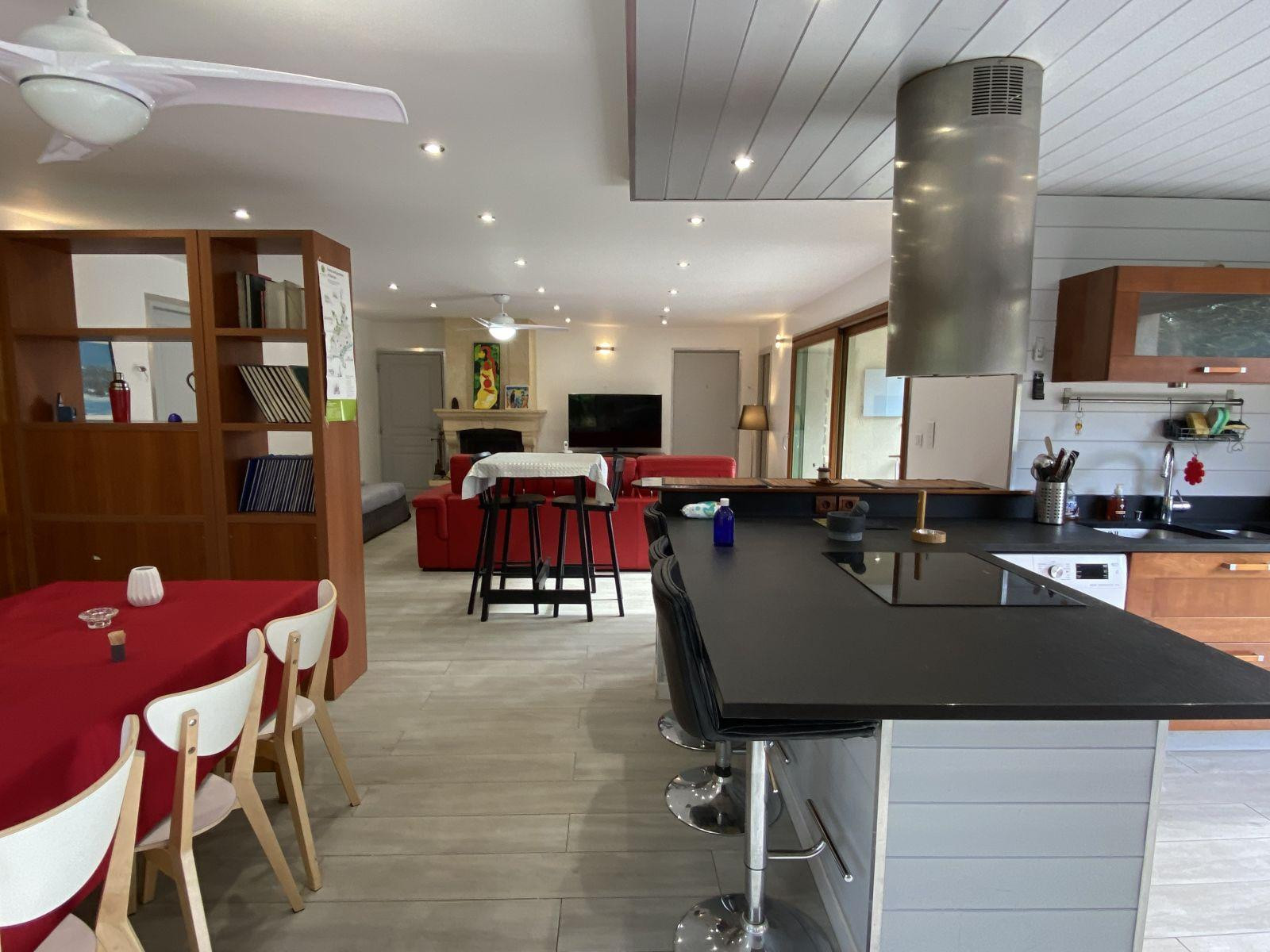 
                                                Colocation
                                                 Location mensuelle dans un Gîte