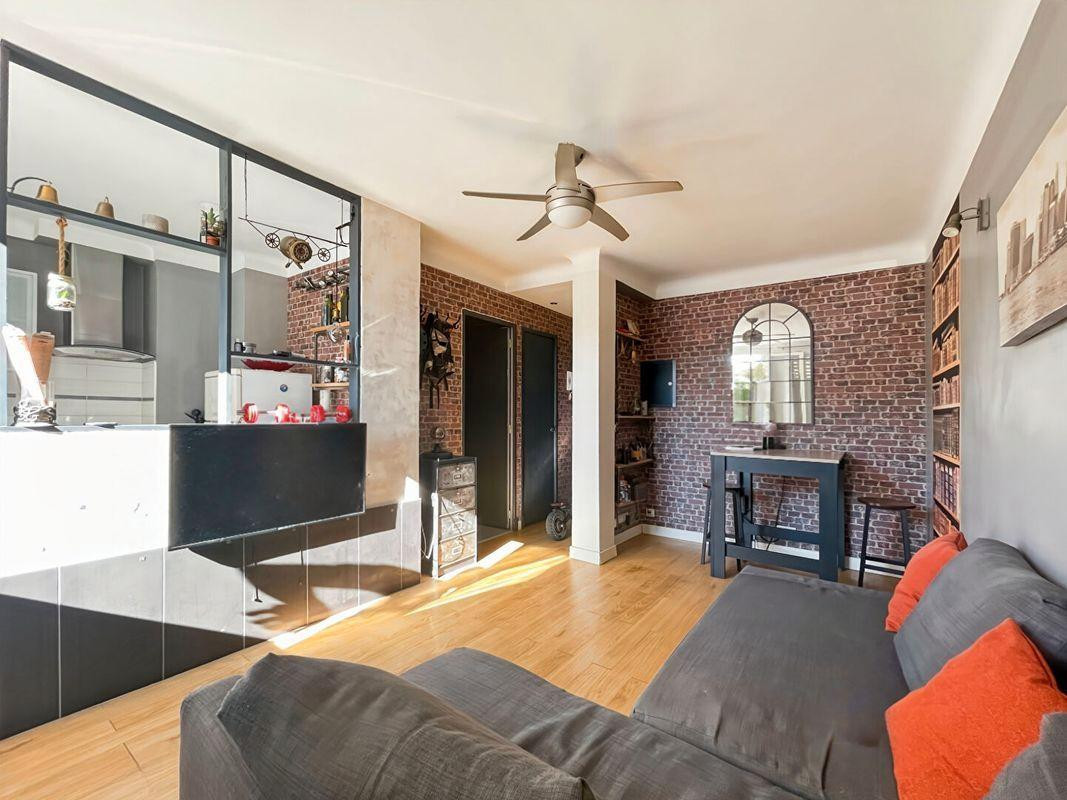 
                                                Location
                                                 Location meuble 130004