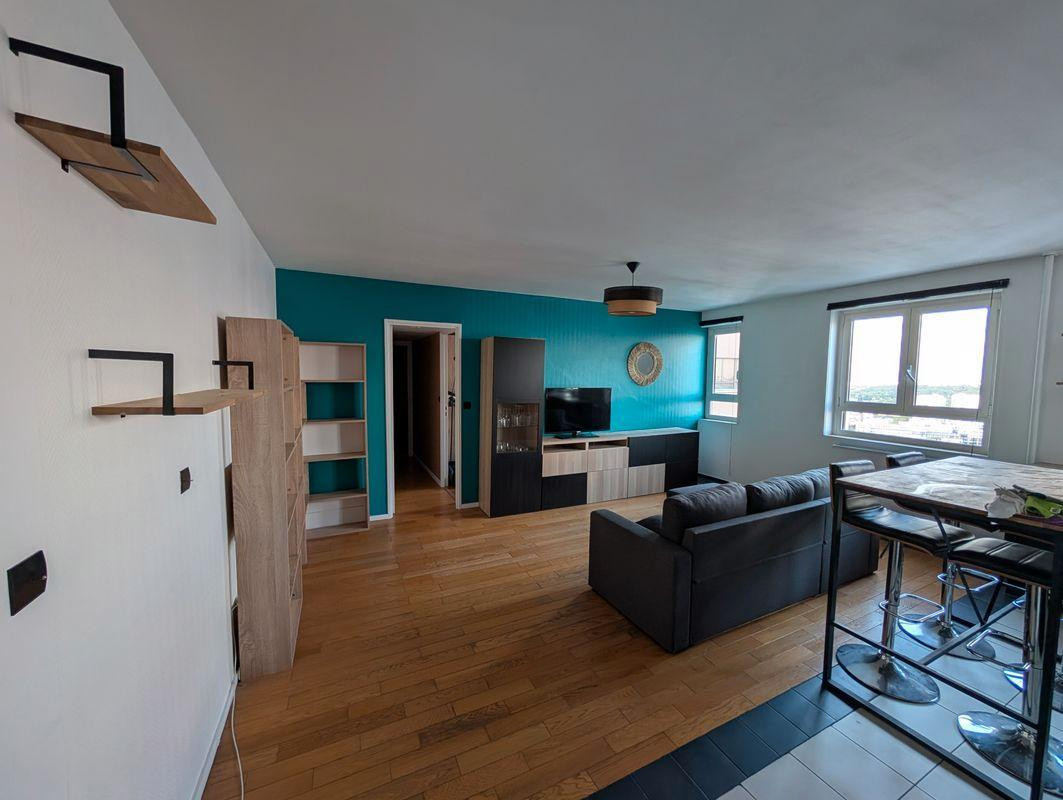 
                                                Location
                                                 Location meublé 2 pièces - Très bien équipé