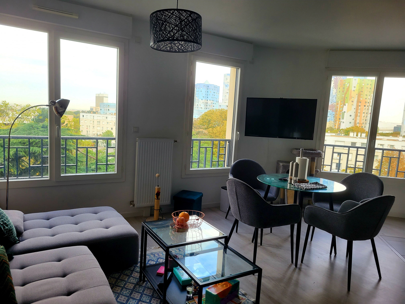 
                                                Location
                                                 Location meublé 3 pièces Puteaux (8 min. de la Défense) (loyer tout inclus)