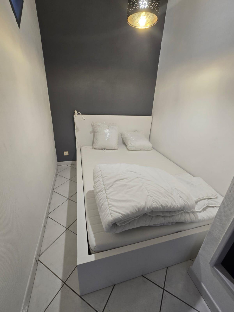 
                                                Location
                                                 Location Meublé Samatan / Endoume 7ème Marseille
