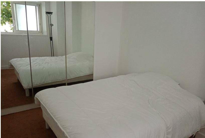 
                                                Location
                                                 Location meublée 2 pièces 44 m² Paris 16