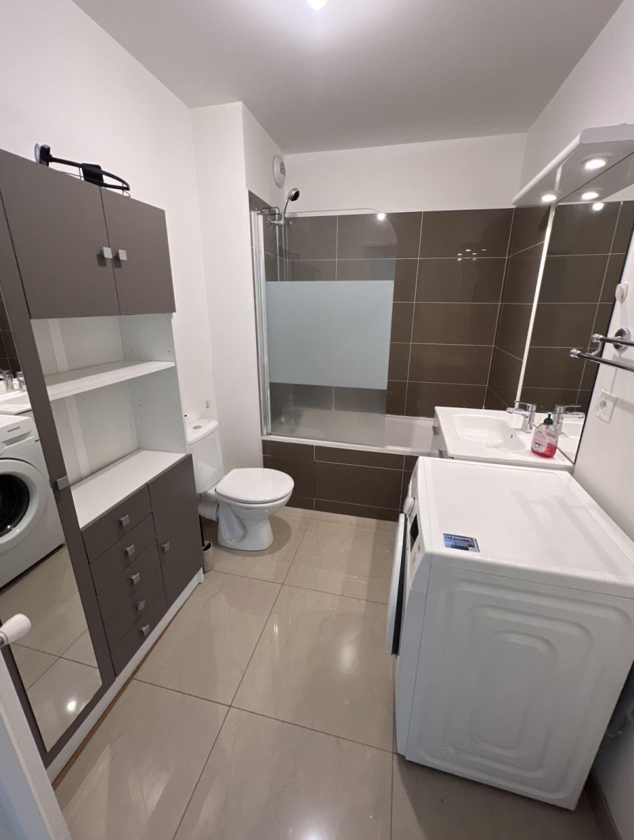 
                                                Location
                                                 Location meublée 2 pièces - Gare de Bondy