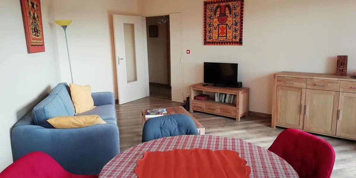 
                                                Location
                                                 Location meublée 2P 59m² Canal Saint Martin
