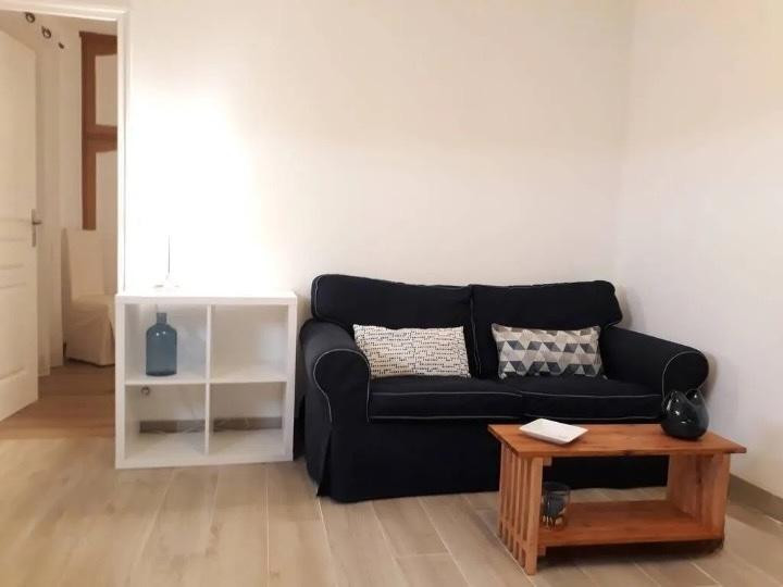 
                                                Colocation
                                                 Location meublée appartement 2 pièces 33 m2 Paris
