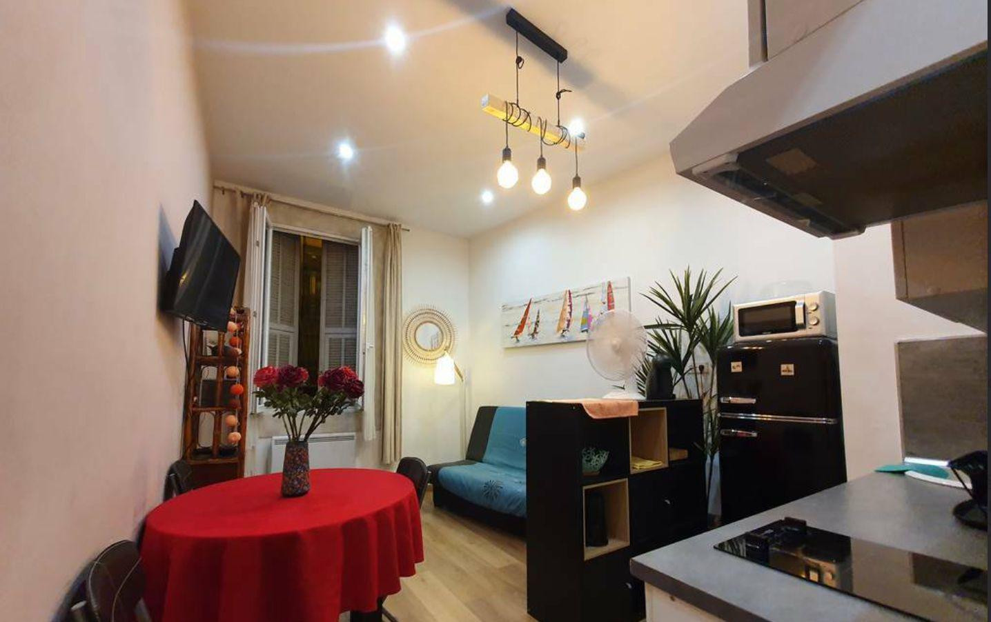 
                                                Location
                                                 Location meublée appartement 2 pièces 34 m²