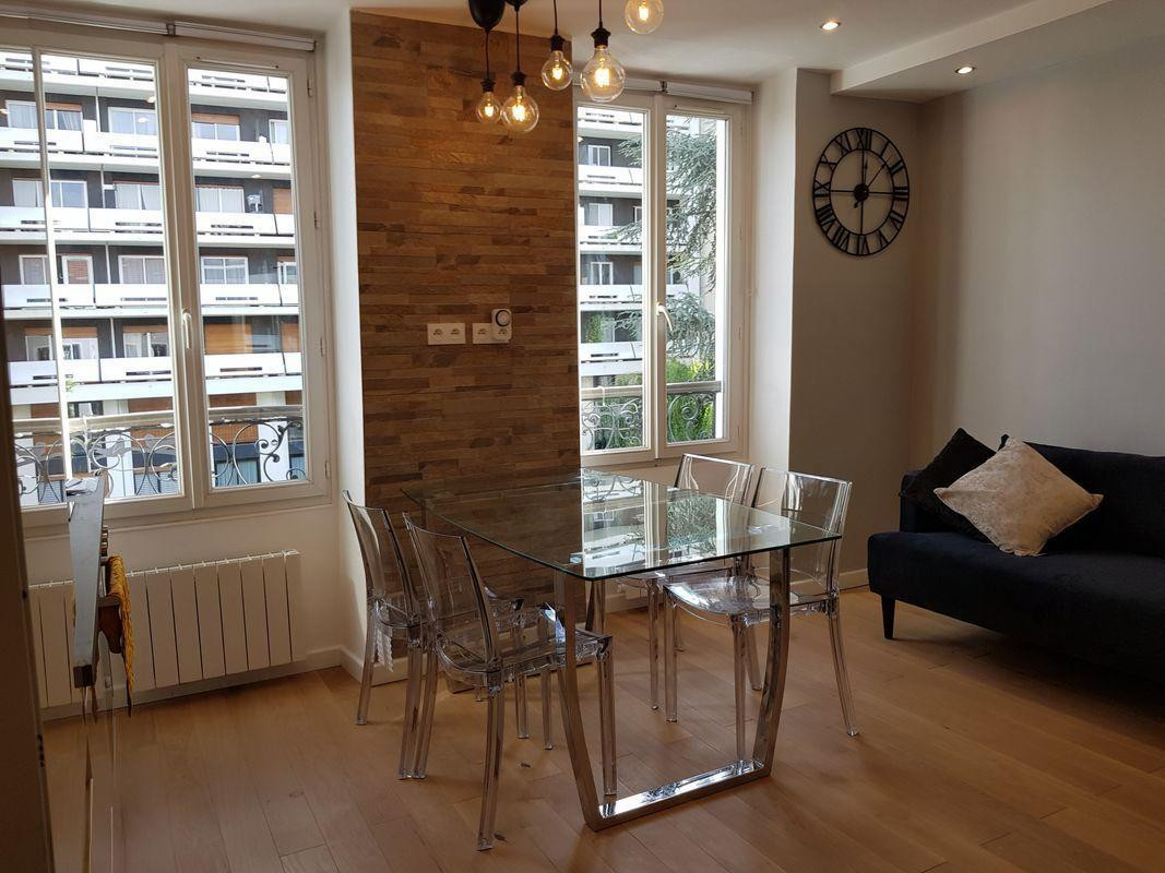 
                                                Location
                                                 Location meublée appartement 2 pièces 35 m²