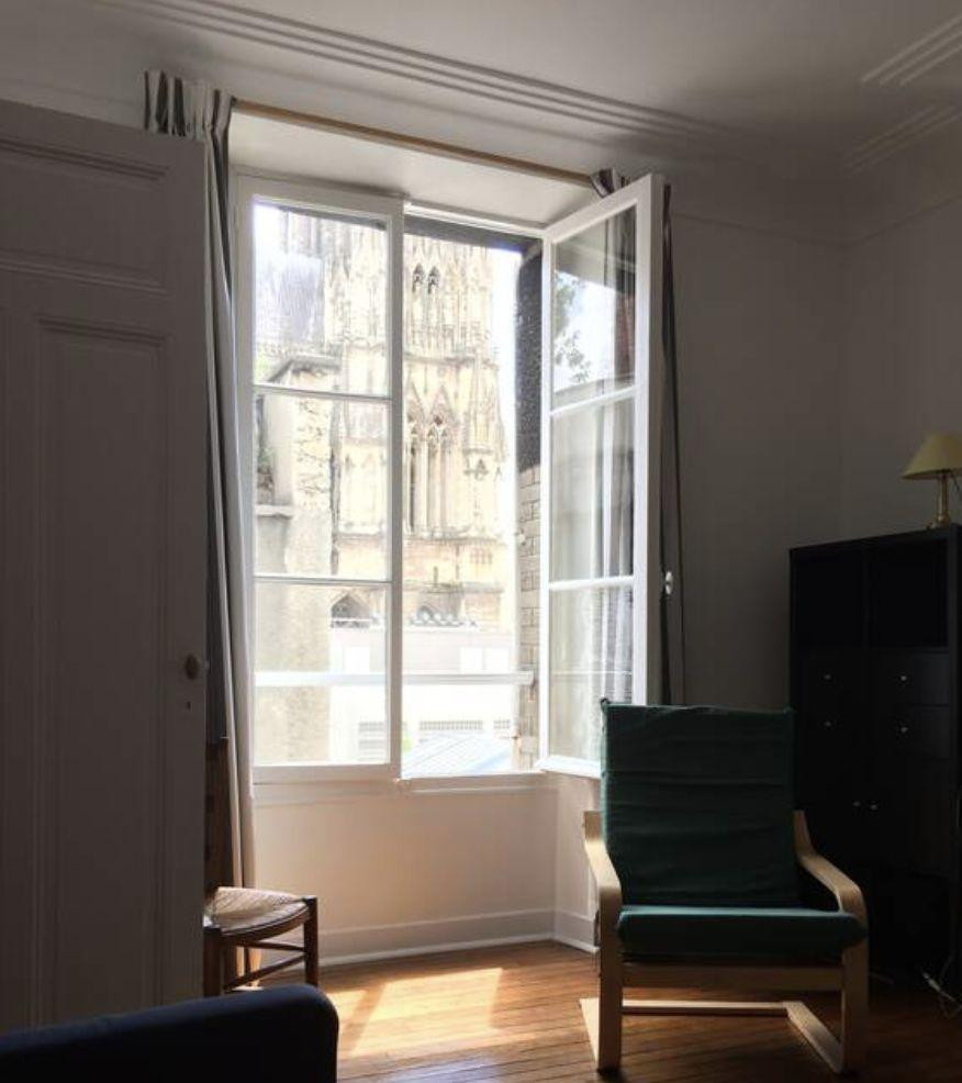 
                                                Location
                                                 Location meublée appartement 2 pièces 36 m²