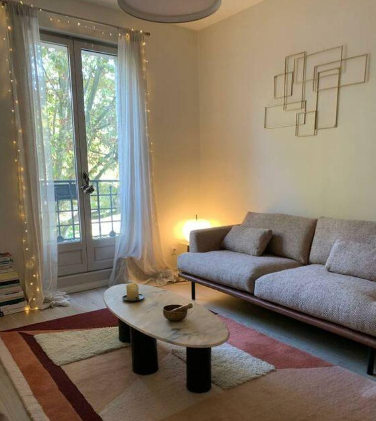 
                                                Location
                                                 Location meublée appartement 2 pièces 37 m² Paris