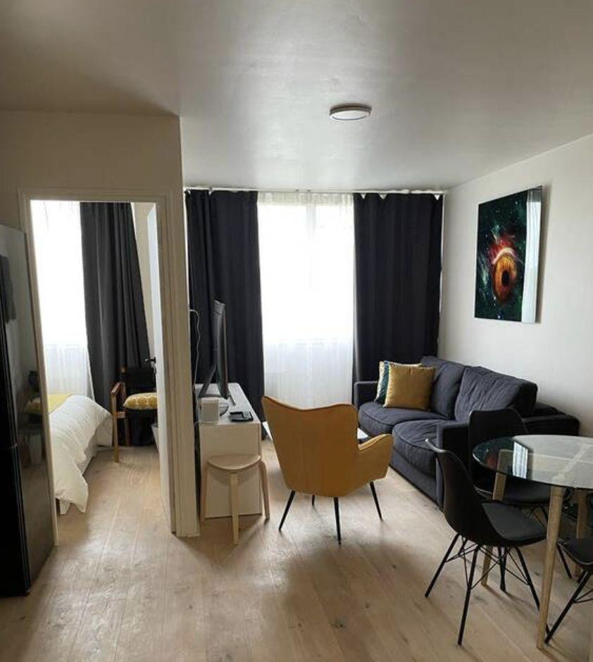 
                                                Location
                                                 Location meublée appartement 2 pièces 40 m²