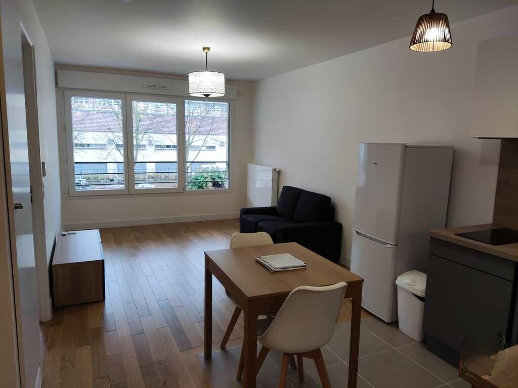 
                                                Location
                                                 Location meublée appartement 2 pièces 40 m²