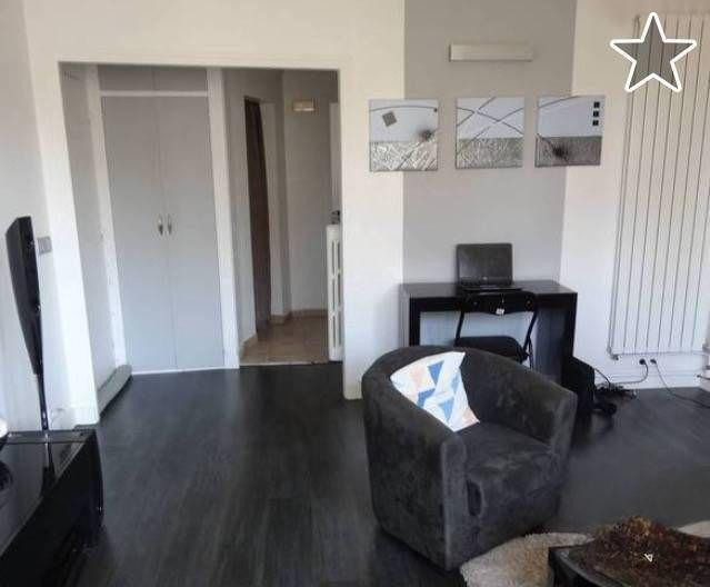
                                                Colocation
                                                 Location meublée appartement 2 pièces 45 m²