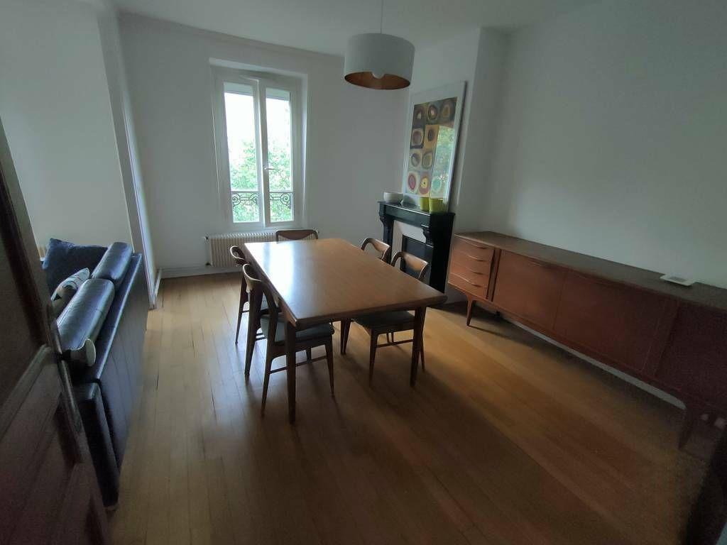 
                                                Location
                                                 Location meublée appartement 2 pièces 50 m² Paris