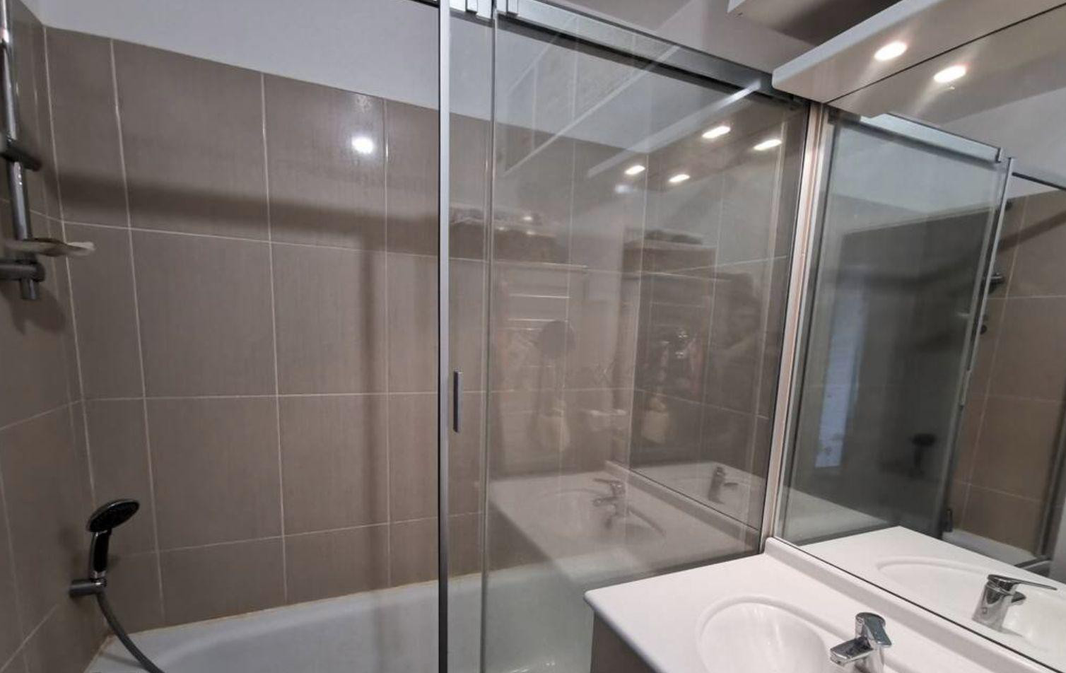 
                                                Location
                                                 Location meublée appartement 3 pièces 60 m²