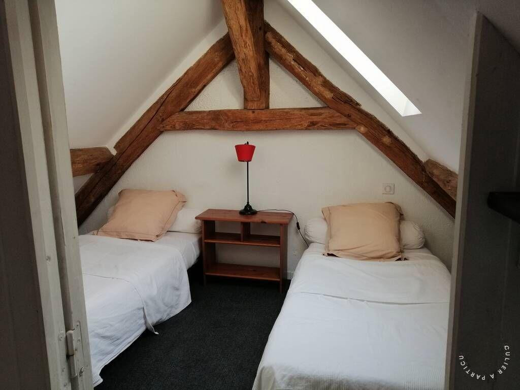 
                                                Location
                                                 Location meublée appartement 3 pièces 63 m²