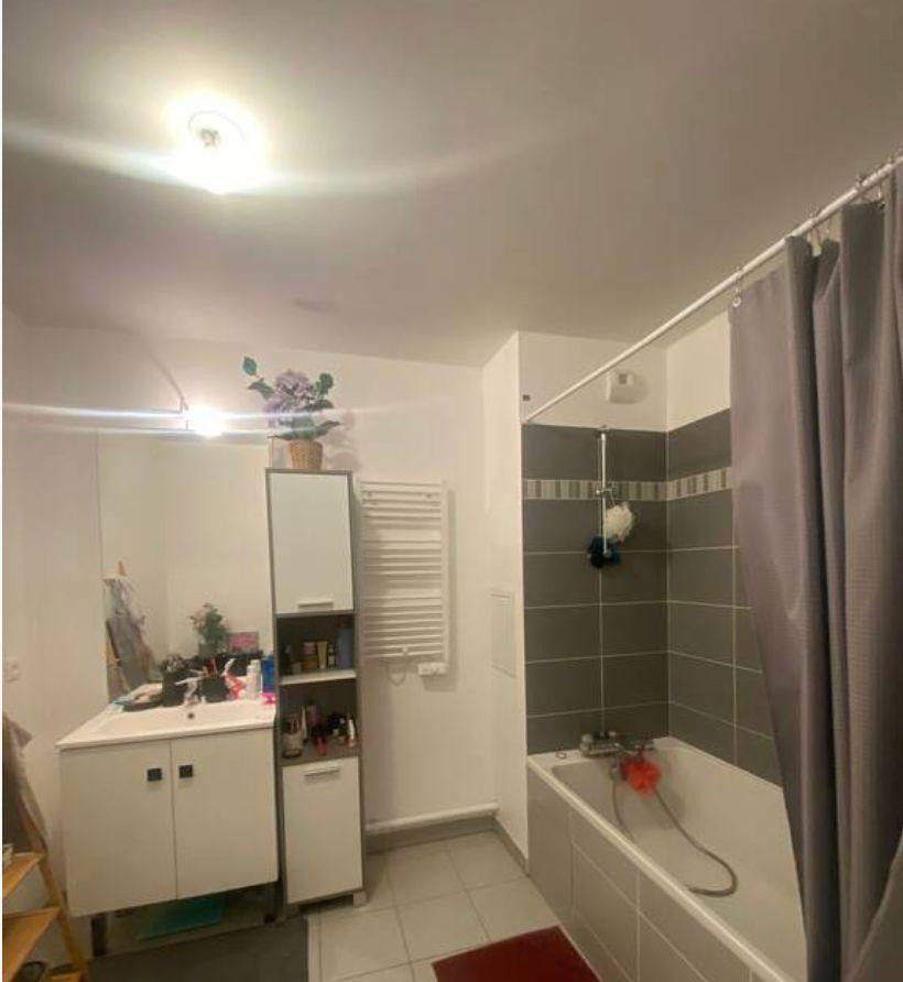 
                                                Location
                                                 Location meublée appartement 3 pièces 65 m² Nanter