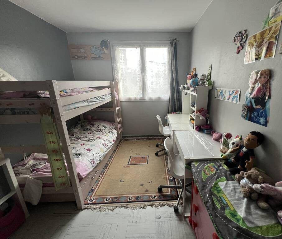 
                                                Location
                                                 Location meublée appartement 3P 65 m² Asnières